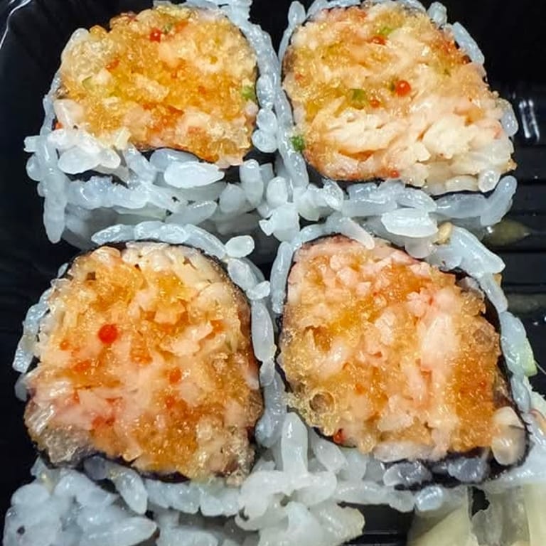 Spicy Crab Roll: A Sushi Sensation