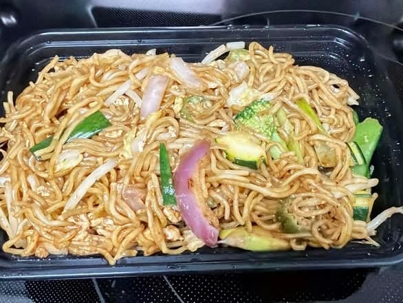 Lunch Yaki Soba.