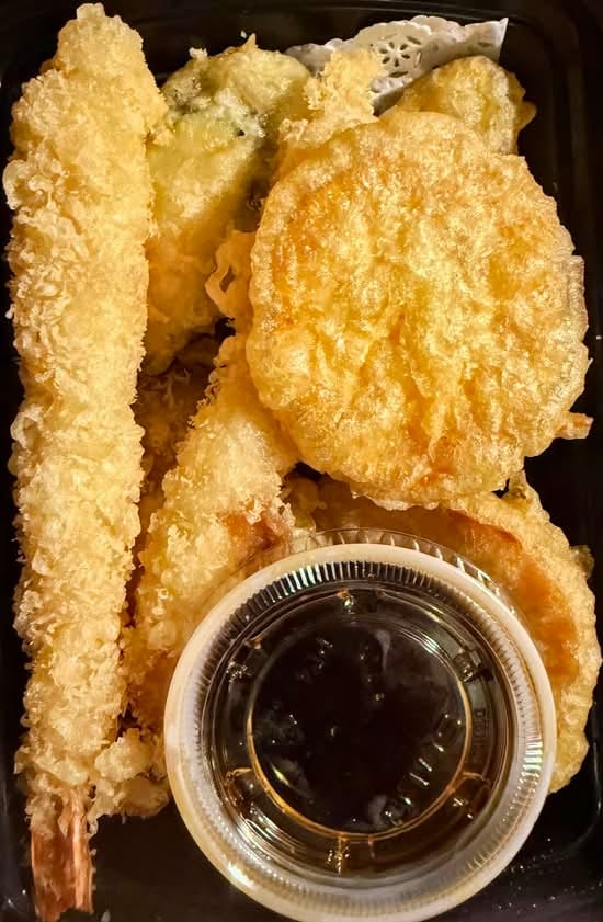 Shrimp and Vegetable Tempura 蔬菜虾天妇罗.